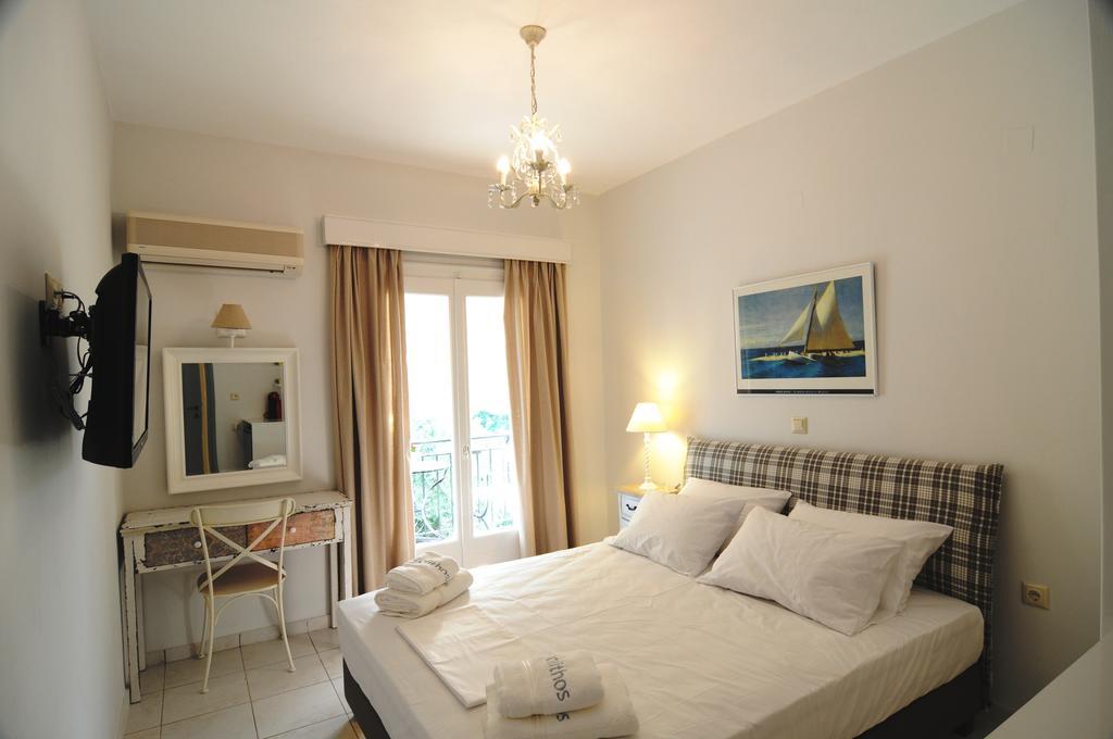 Arolithos Hotel Spetses Town Room photo